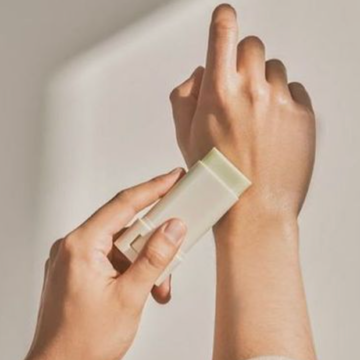 Beauty of Joseon - Matte Sun Stick : Mugwort+Camelia SPF 50+ PA++++ (18g) - v - Seoulful Skincare