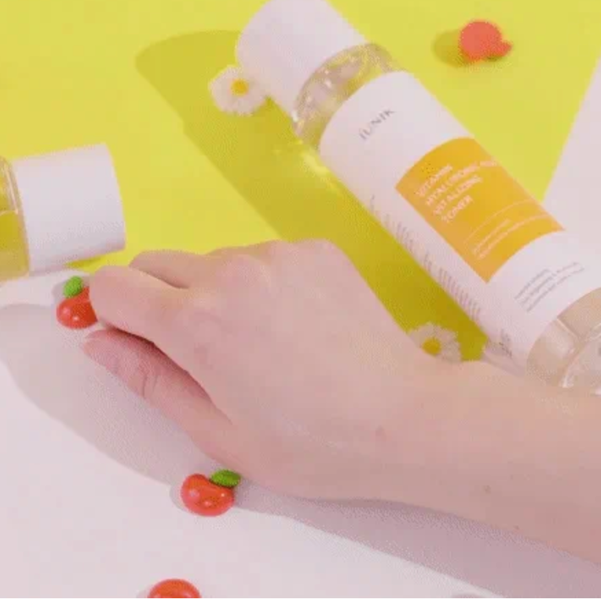 IUNIK - Vitamin Hyaluronic Acid Vitalizing Toner (200ml) - v7 - Seoulful Skincare