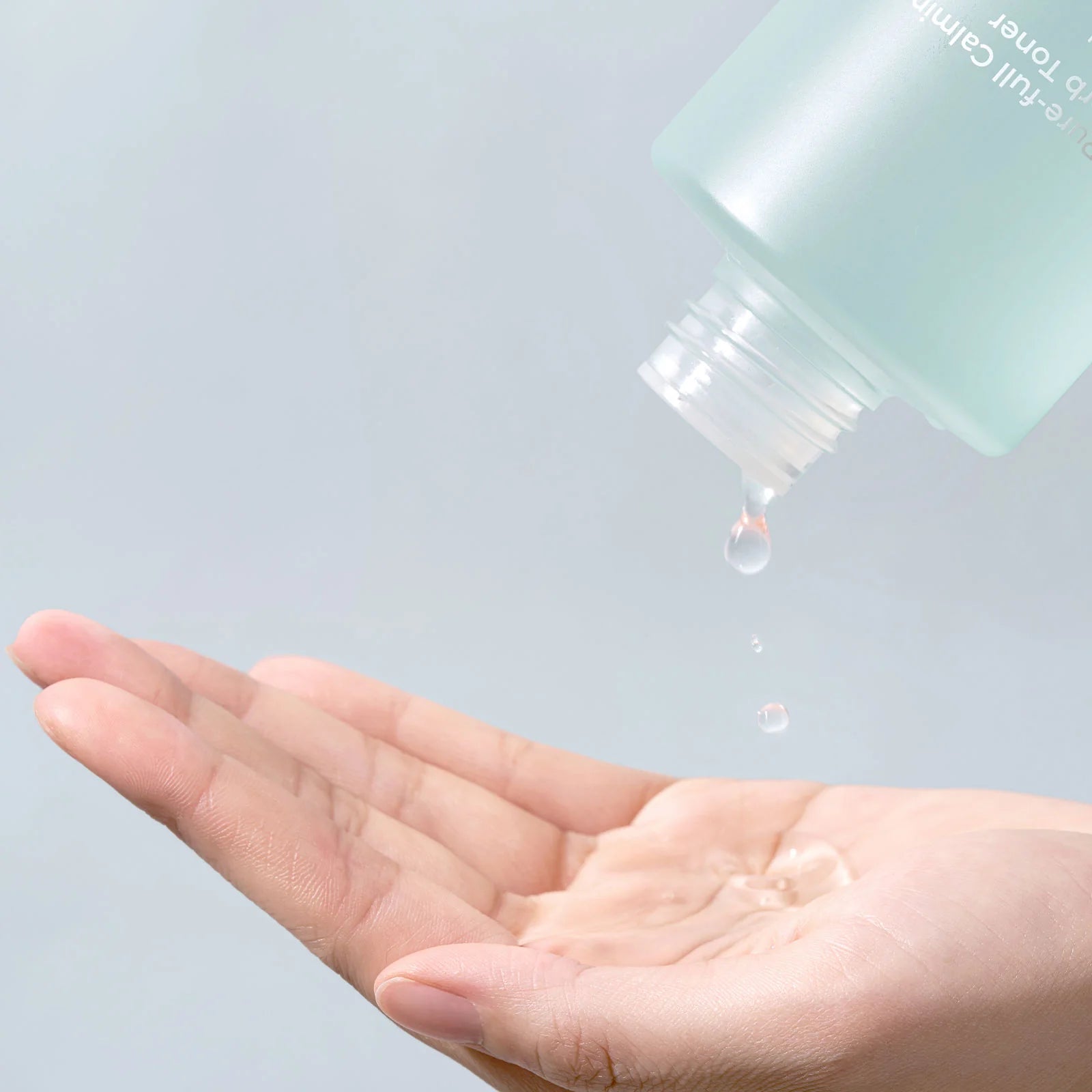 Numbuzin - No.1 Pure-Full Calming Herb Toner (300ml) - v6 - Seoulful Skincare