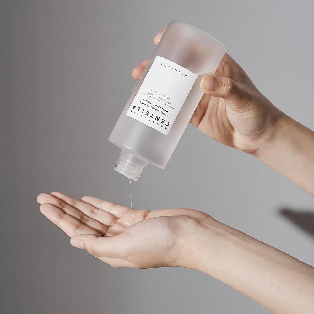 SKIN1004_-_Madagascar_Centella_Boosting_Toner_210ml_Texture_2-_Seoulful_Skincare