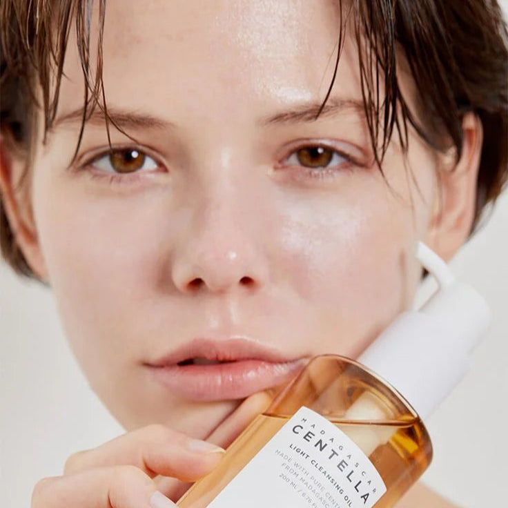 SKIN1004_-_Madagascar_Centella_Light_Cleansing_Oil_30ml_200ml_Routine_2-_Seoulful_SKincare