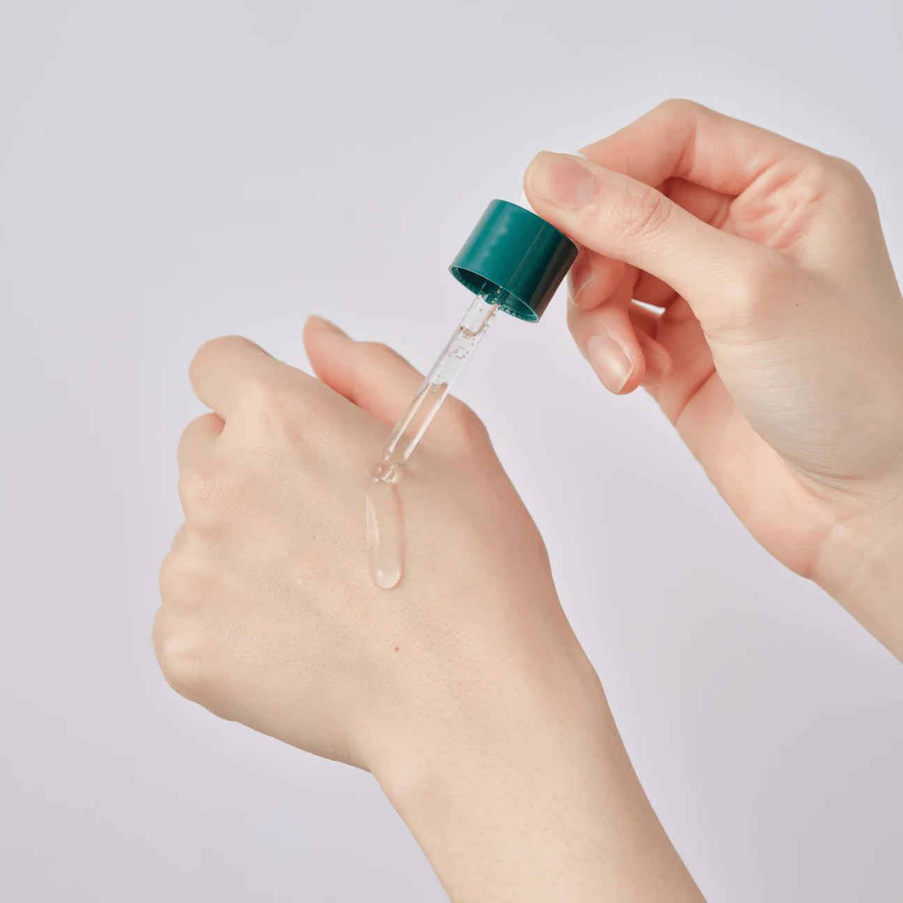 Round Lab - Pine Calming Cica Ampoule (30ml) - v3 - Seoulful Skincare