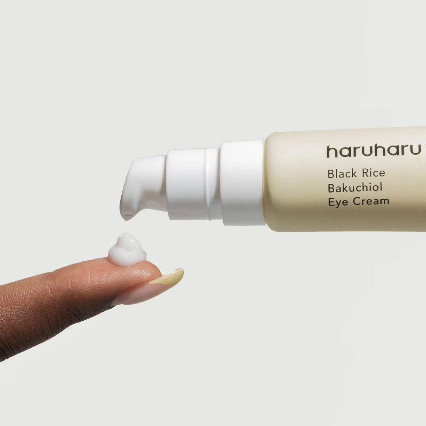 Haruharu_Wonder_-_Black_Rice_Bakuchiol_Eye_Cream_20ml_Texture_-_Seoulful_Skincare