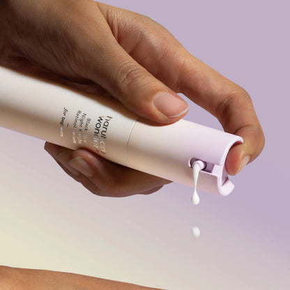 Haruharu_Wonder_-_Black_Rice_Night_Knight_Retinol_Serum_20ml_Texture_-_Seoulful_Skincare