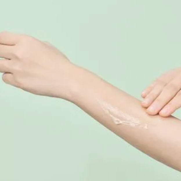 Round Lab - Mugwort Calming Soothing Gel (150ml) - v10 - Seoulful Skincare