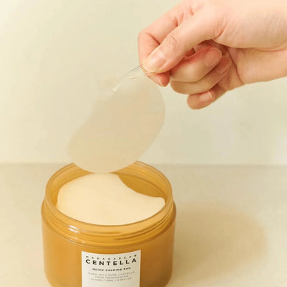 SKIN1004_-_Madagascar_Centella_Quick_Calming_Pad_70_pads_130ml_Lifestyle_5-_Seoulful_Skincare