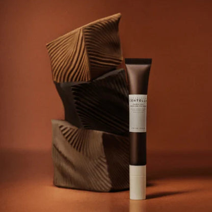 SKIN1004_-_Probio-Cica_Bakuchiol_Eye_Cream_Texture-1_Seoulful_Skincare