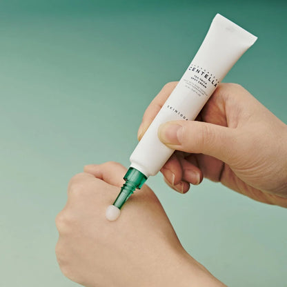 SKIN1004_-_Tea-Trica_Spot_Cream_30ml_Lifestyle_1-_Seoulful_Skincare